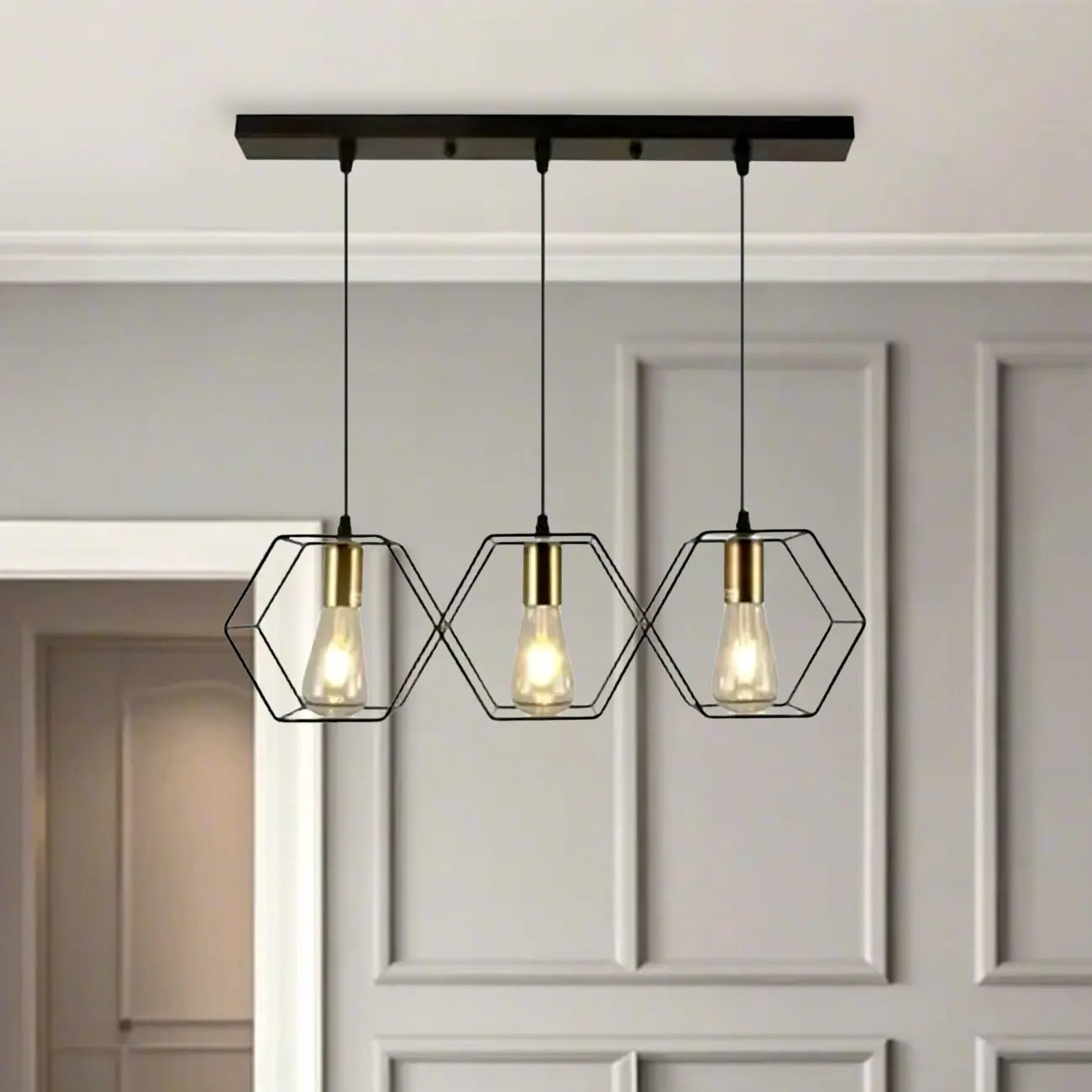 Suspension géométrique noire en métal de style industriel pour îlot de cuisine