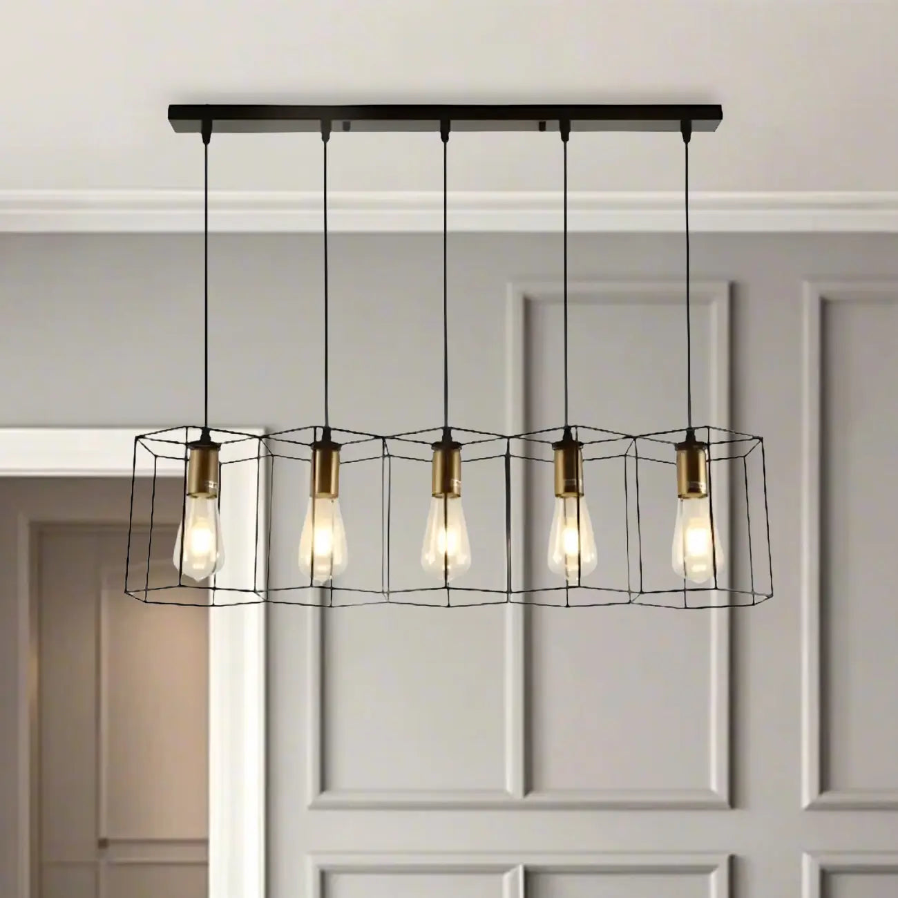 Suspension géométrique noire en métal de style industriel pour îlot de cuisine