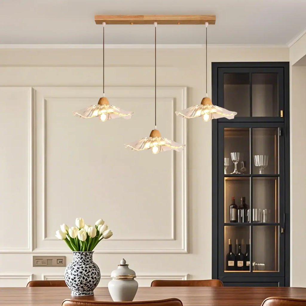 Suspension florale élégante en verre transparent à 3 lumières