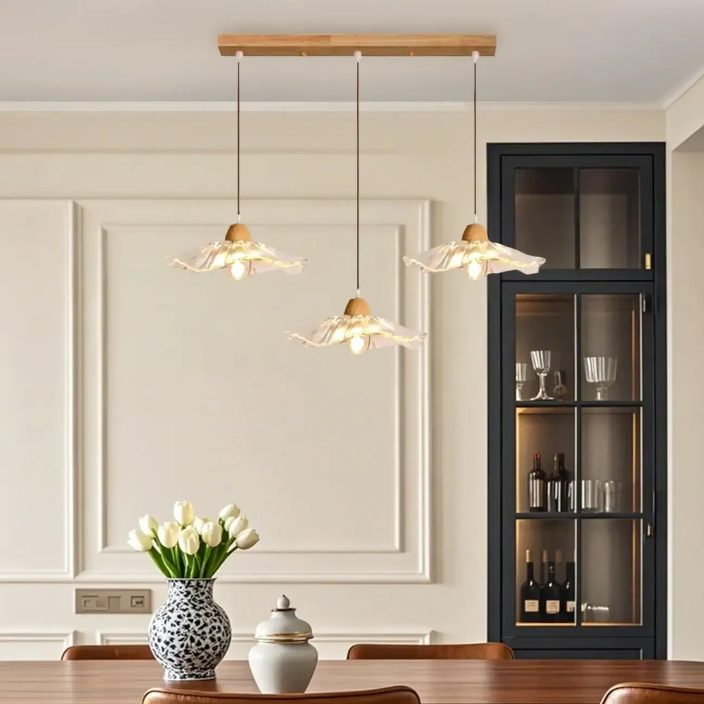 Suspension florale élégante en verre transparent à 3 lumières