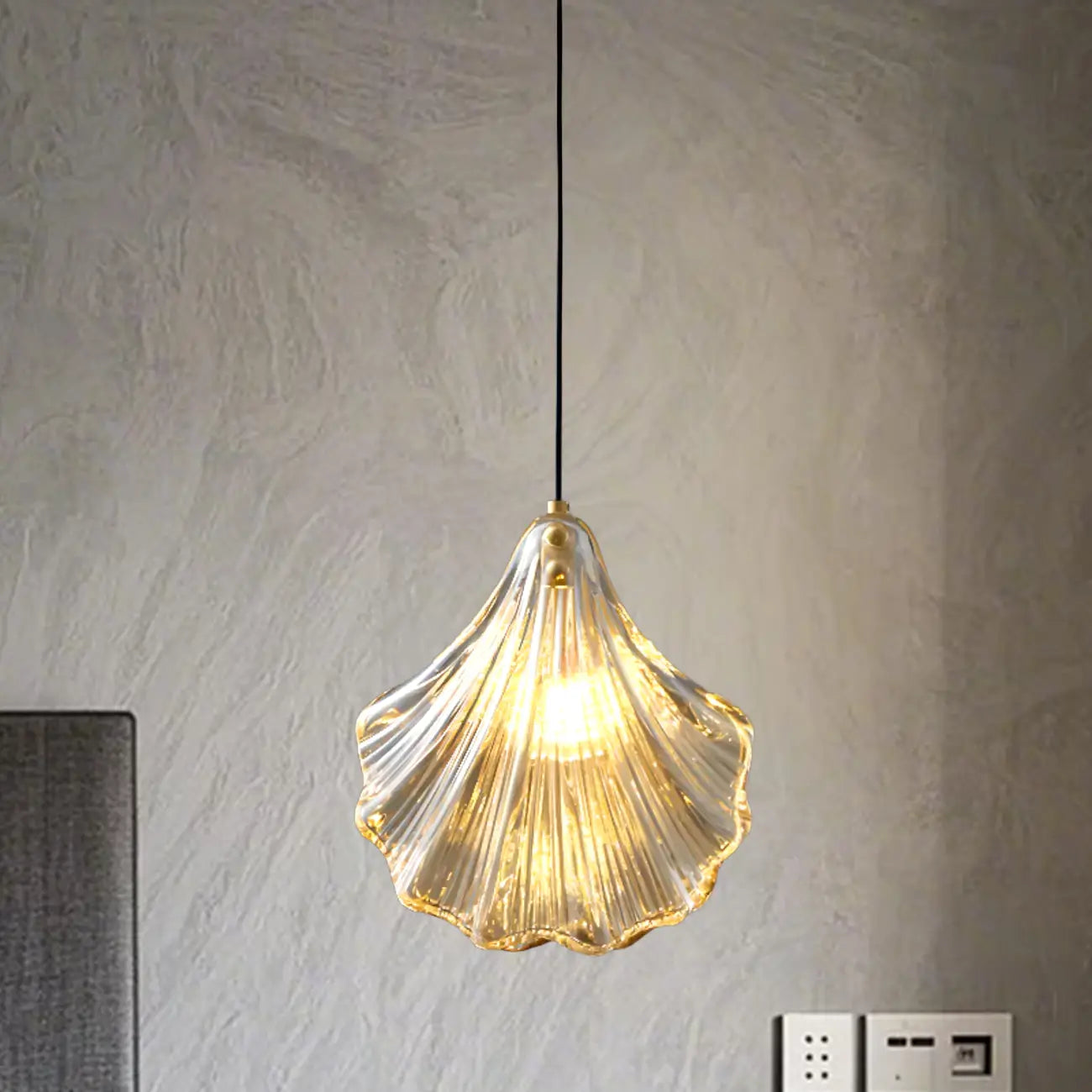 Suspension LED en verre transparent Ginkgo artistique pour salon