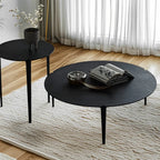 Table basse ronde en bois noir de style scandinave chic