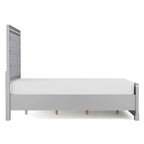 Ensemble de chambre à coucher Seleena Glam Silver Wood 5 pièces avec panneaux capitonnés et port USB par Furniture of America