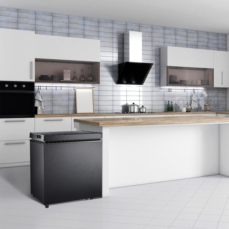 Congélateur coffre de 1,8 pi³ avec panier amovible, vidange par le bas, thermostat à 7 niveaux, conception autoportante pour la maison et l'appartement