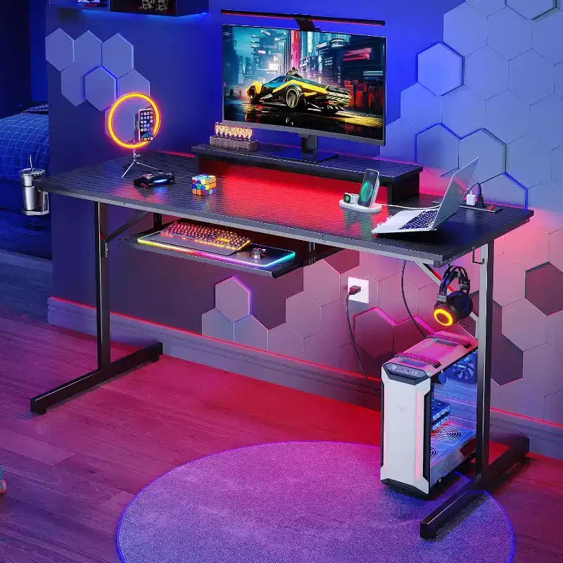 Bureau gaming Bestier 63 avec lumières LED et prises, bureau d'ordinateur avec support d'écran et tiroir clavier pour le bureau à domicile