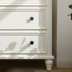 Commode classique en bois blanc à 5 tiroirs