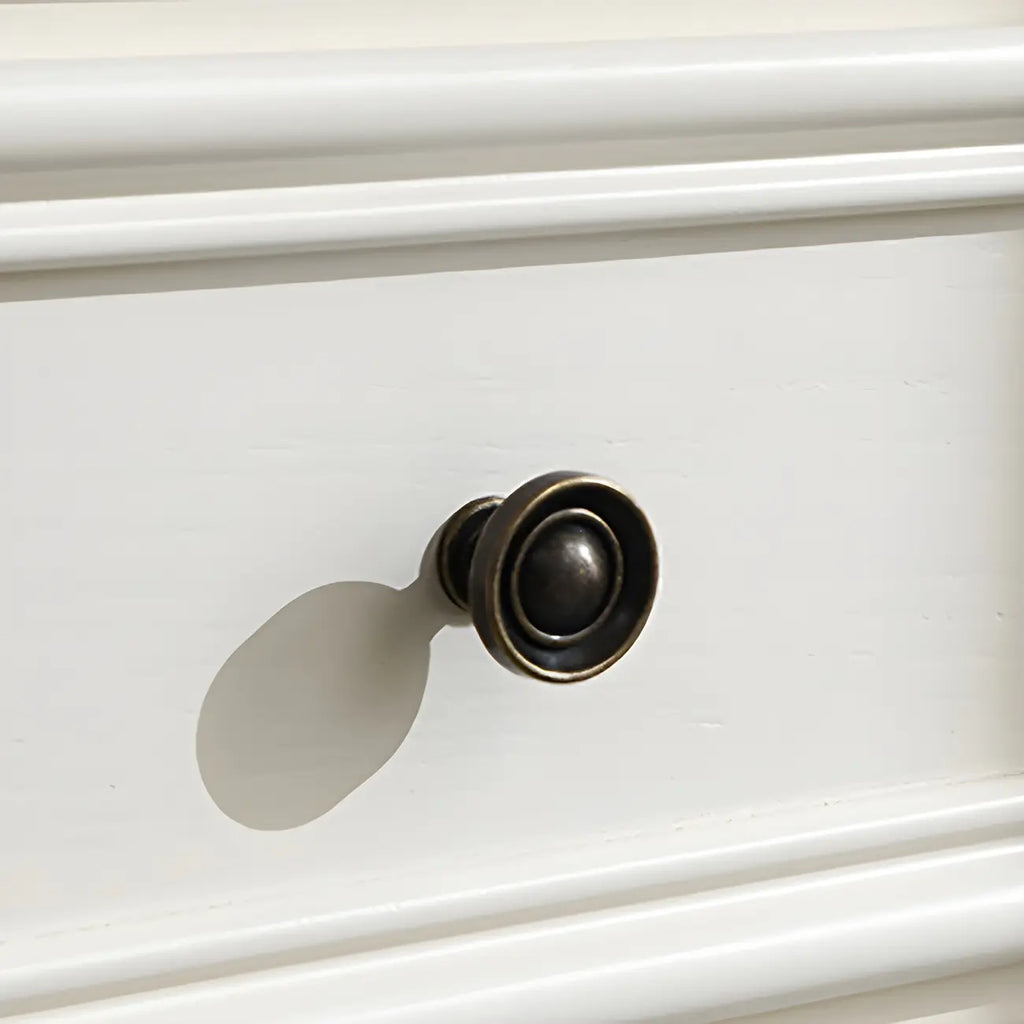 Commode classique en bois blanc à 5 tiroirs