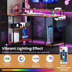 Scrivania da gioco a L Costway da 48 pollici con luci LED e prese di corrente, ripiani portaoggetti, marrone/nero
