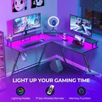 Greenstell Bureau en L de 128 cm – Surface en fibre de carbone avec lumière LED et prises de courant, table de gamer avec support d'écran et crochet pour casque