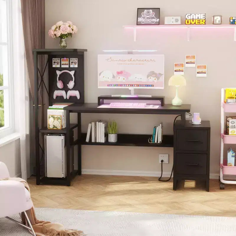 Bureau d'ordinateur Besiost avec prises électriques et tiroirs en tissu