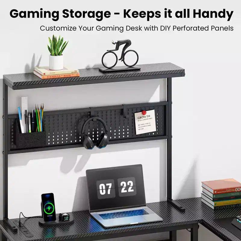 Bureau de jeu KOLIGEY, Bureau d'ordinateur en L avec lumières LED, support d'écran, prises de courant et tiroir de rangement