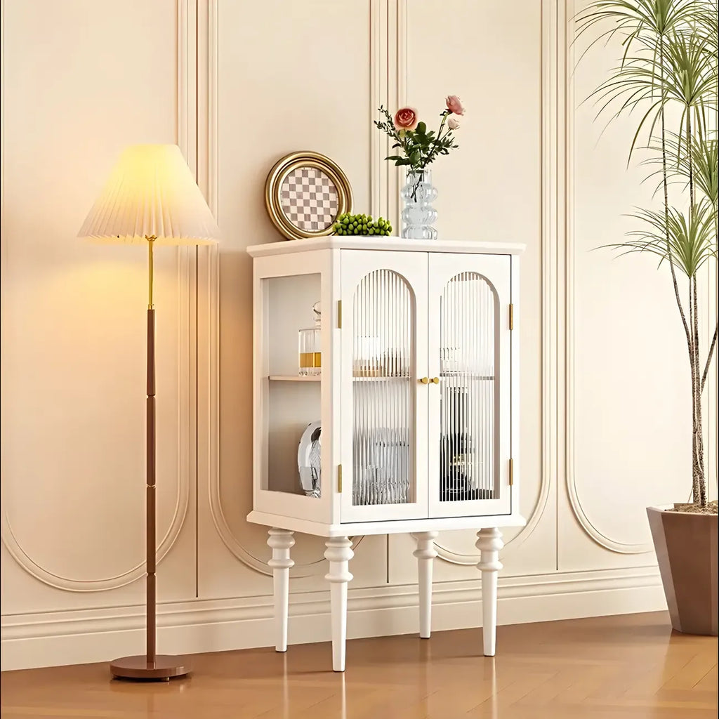 Armoire de rangement classique en bois d'hévéa et verre pour salon