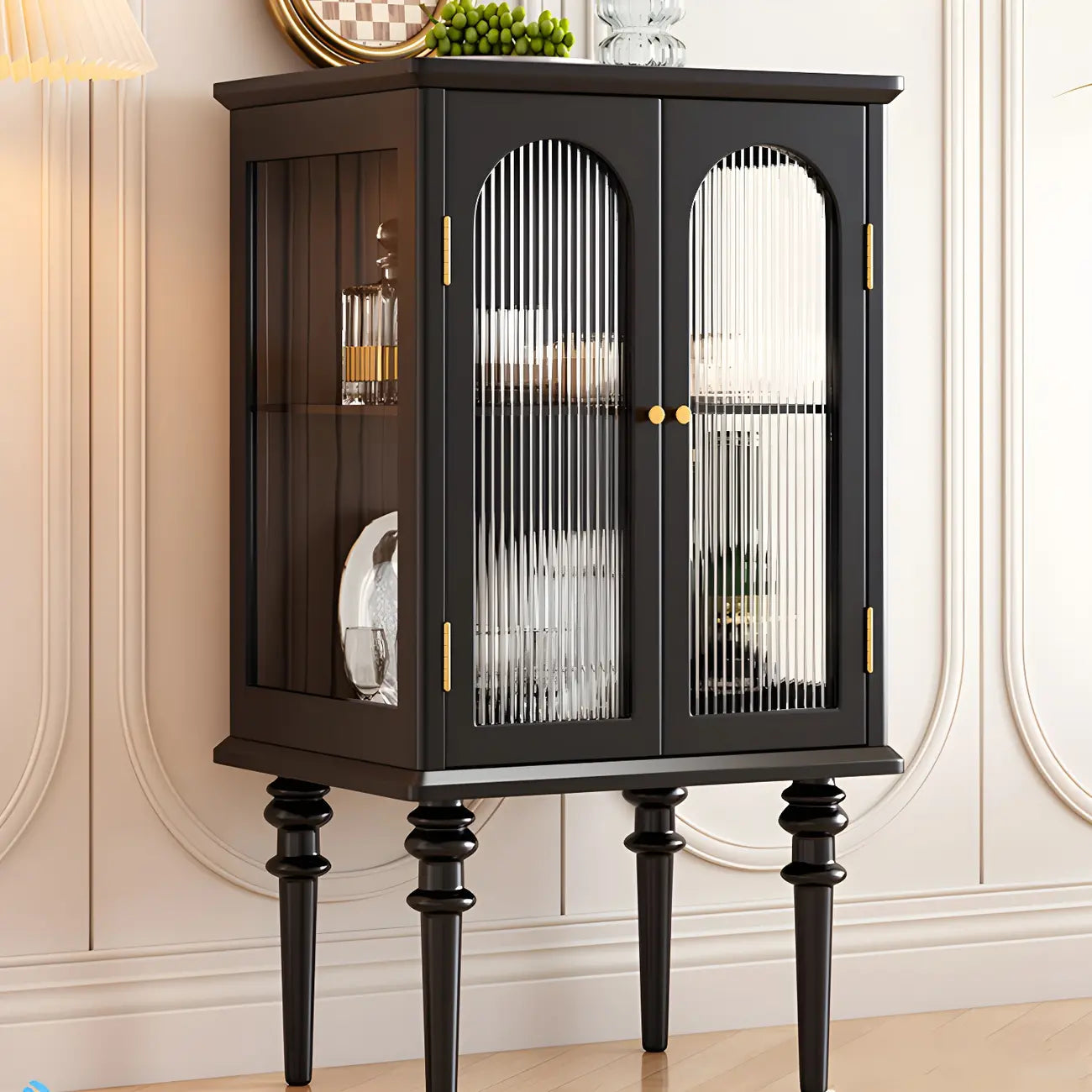 Armoire de rangement classique en bois d'hévéa et verre pour salon