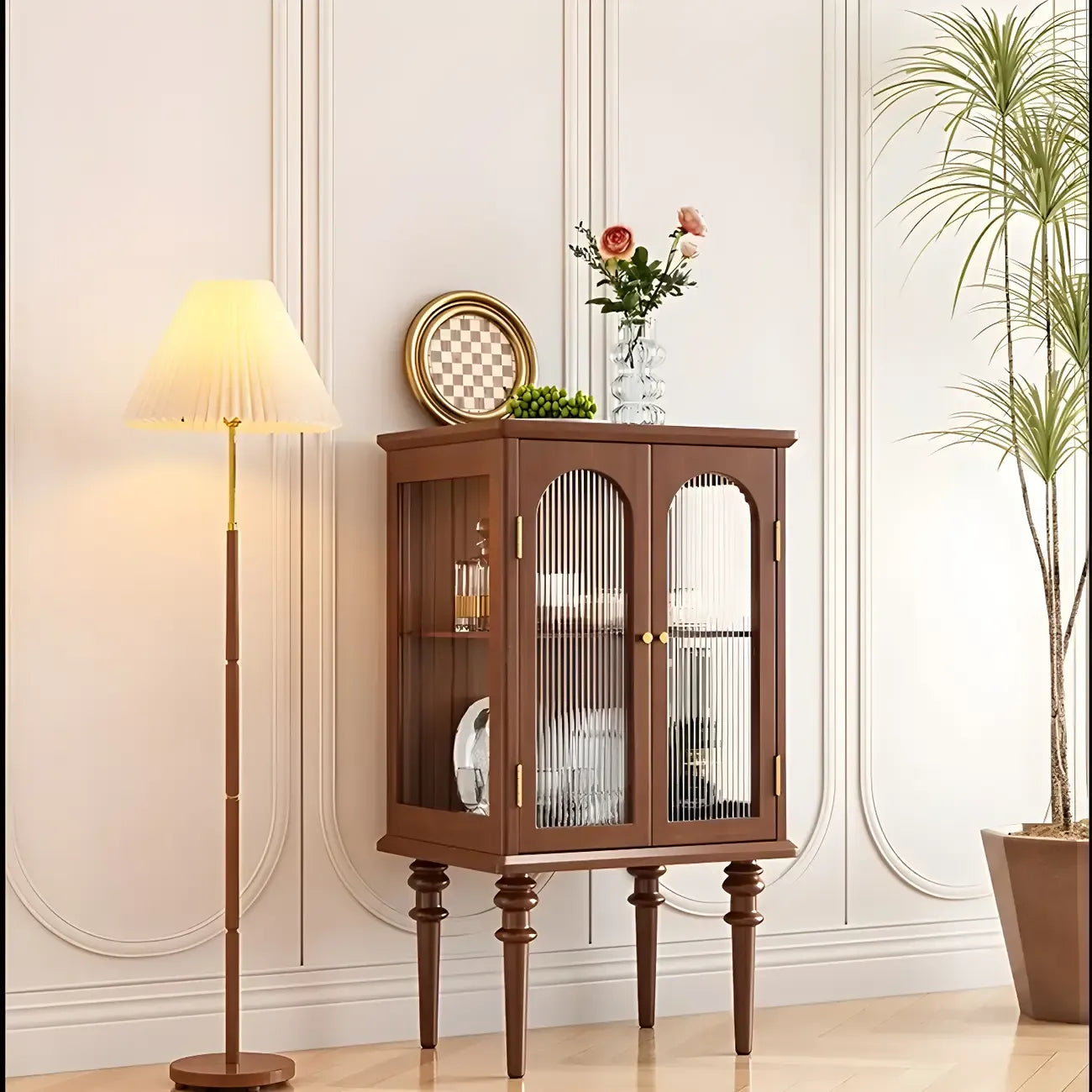 Armoire de rangement classique en bois d'hévéa et verre pour salon