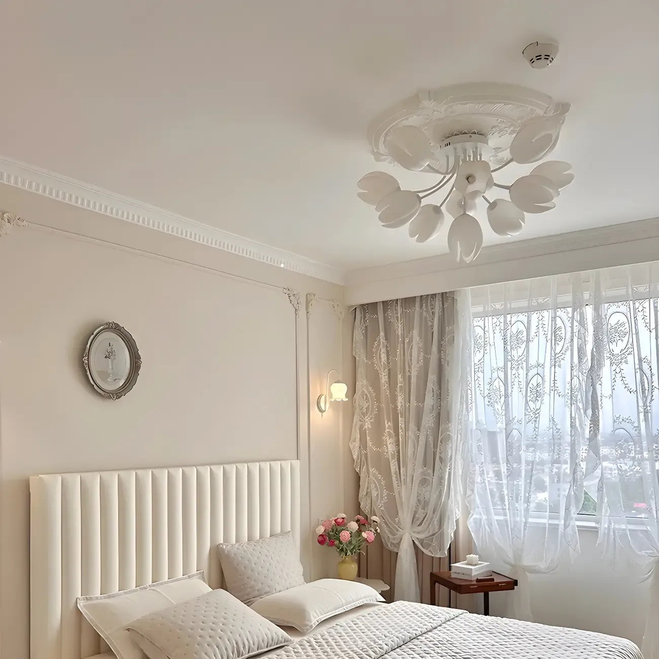 Plafonnier semi-encastré minimaliste en résine blanche à motif floral