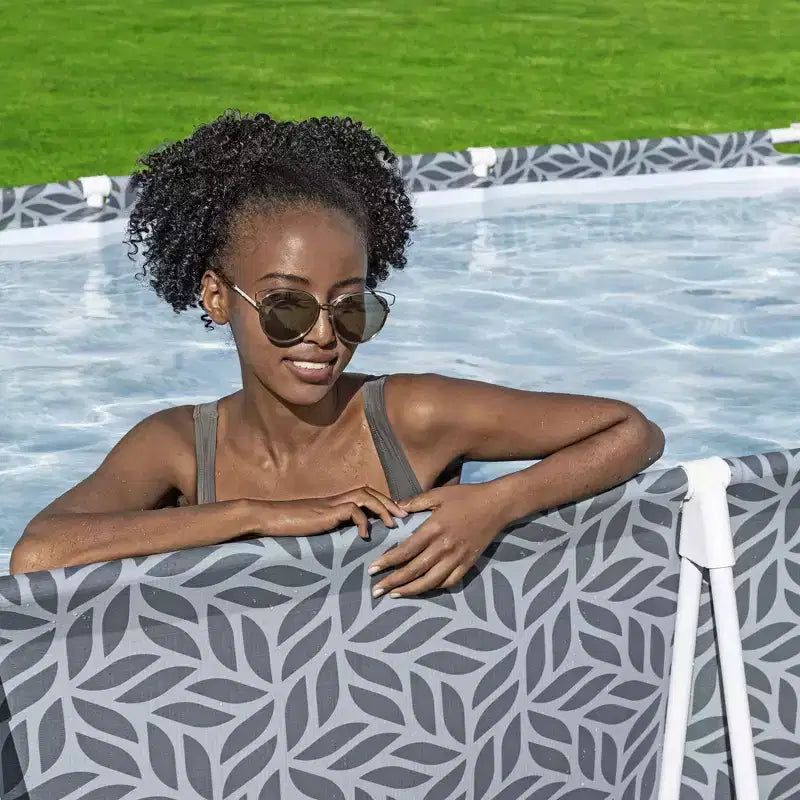 Piscine hors sol rectangulaire Bestway Steel Pro avec cadre en acier et liner en vinyle