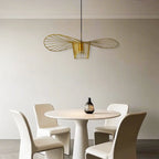 Suspension contemporaine au design linéaire ondulé en feuille de lotus, style chapeau.