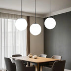 Suspension moderne en verre blanc avec globe