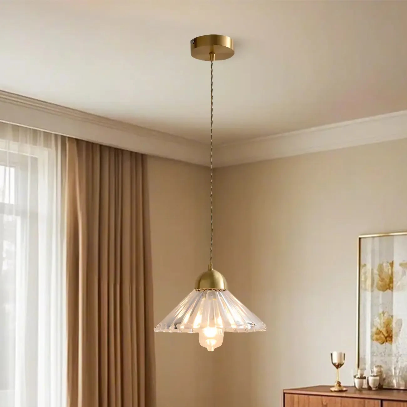 Suspension moderne en verre transparent à motif conique pour salon