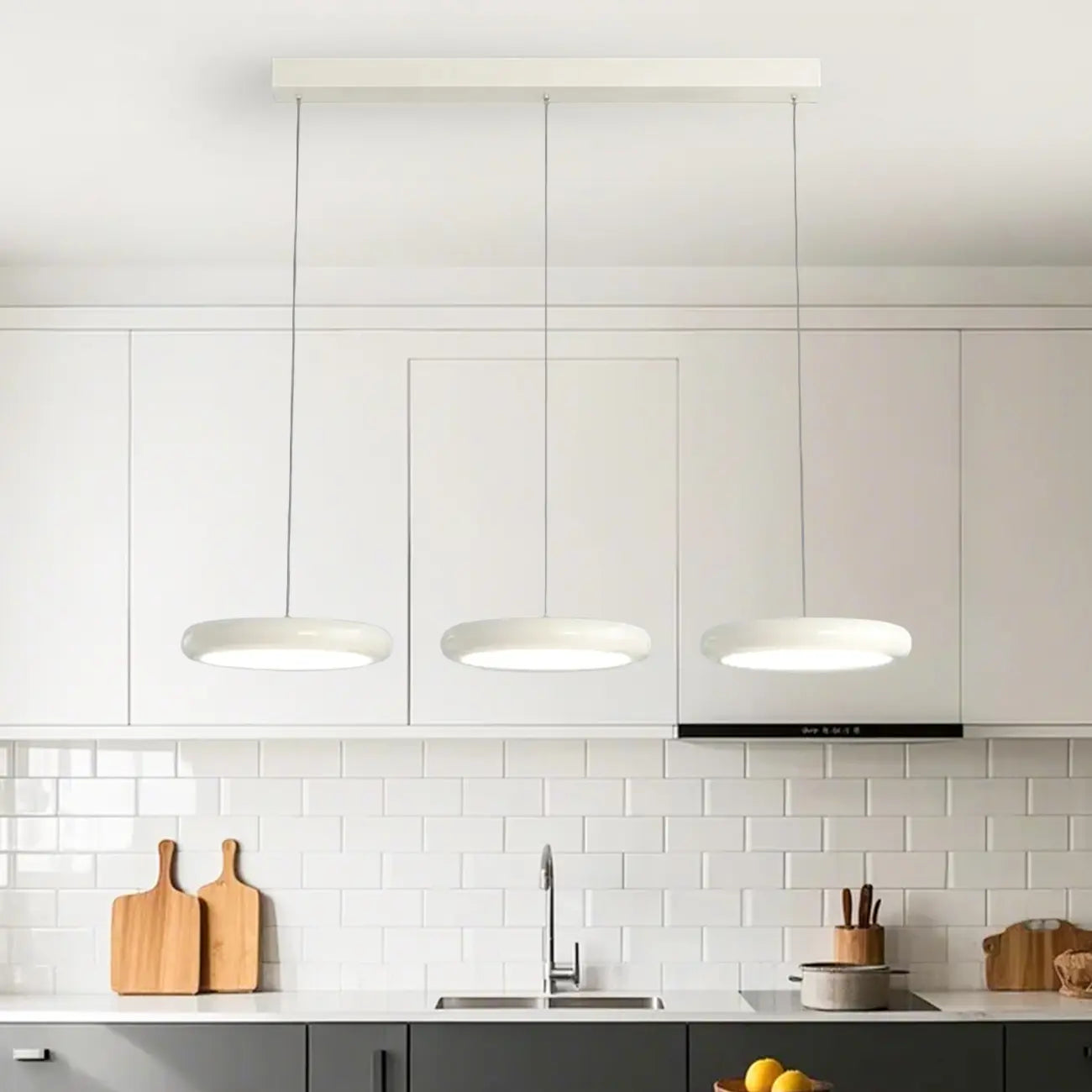 Suspension moderne à 3 lumières LED en verre opale pour salle à manger