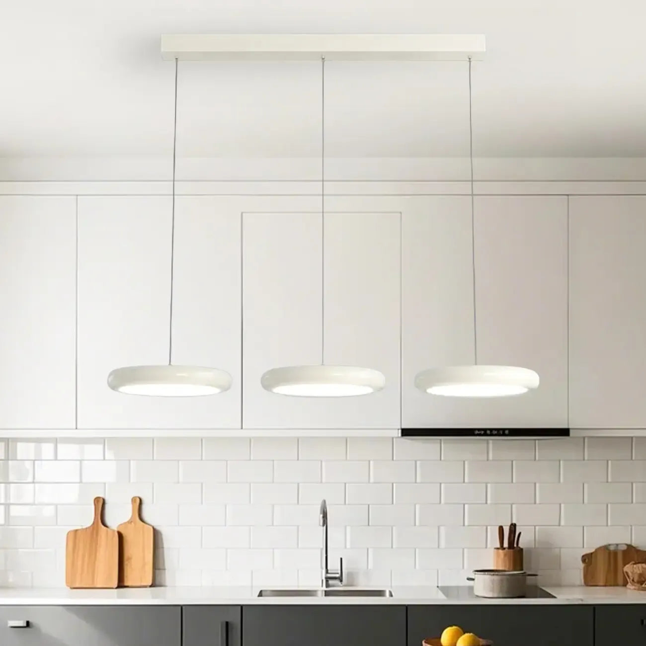 Suspension moderne à 3 lumières LED en verre opale pour salle à manger