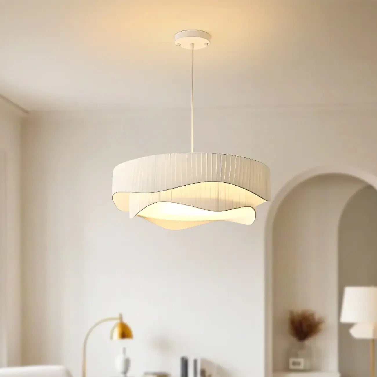 Lustre moderne et élégant à 4 lumières LED au design irrégulier