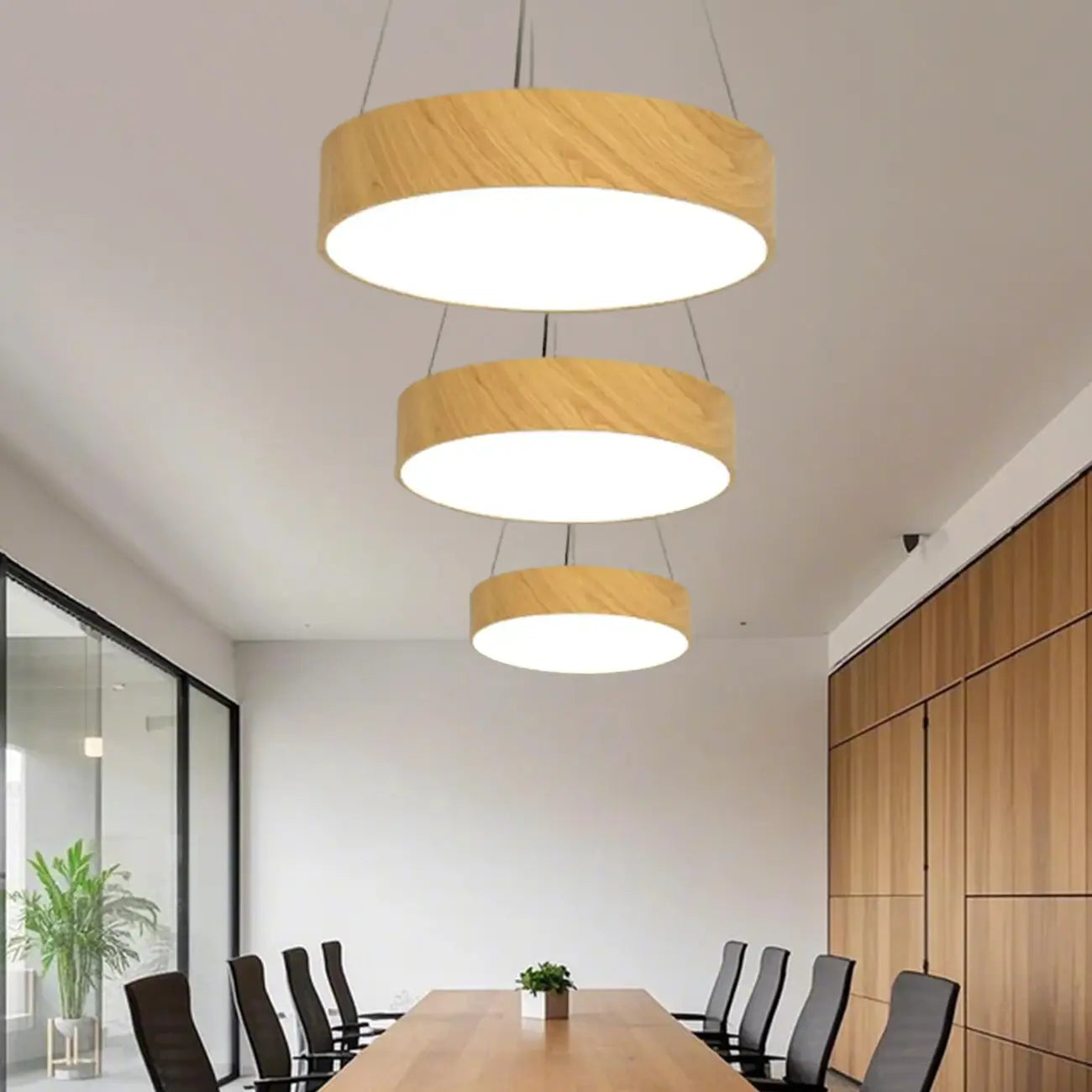 Lustre moderne circulaire en bois avec LED et hauteur réglable