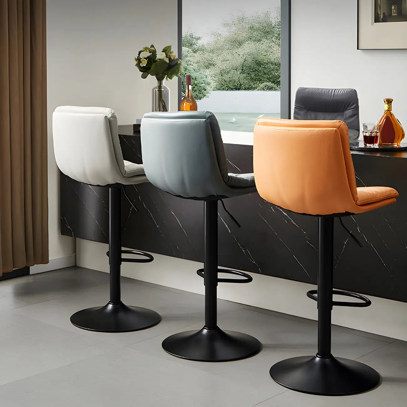 Tabouret de bar pivotant et réglable en cuir moderne