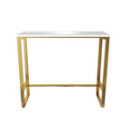 Tables de bar glamour blanches en faux marbre avec tréteaux en métal doré