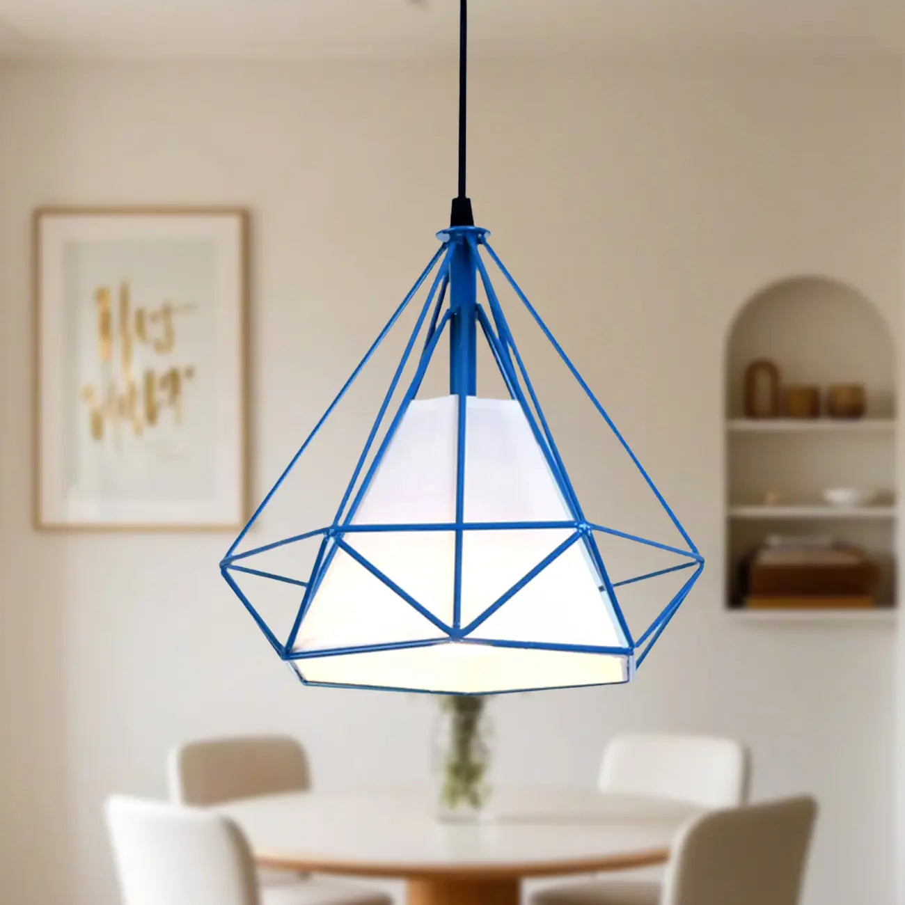 Suspension moderne en forme de cône de diamant coloré