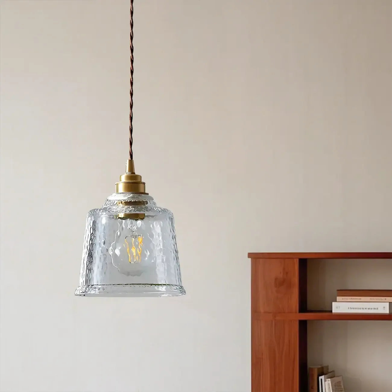 Suspension élégante en laiton et verre transparent avec cloche