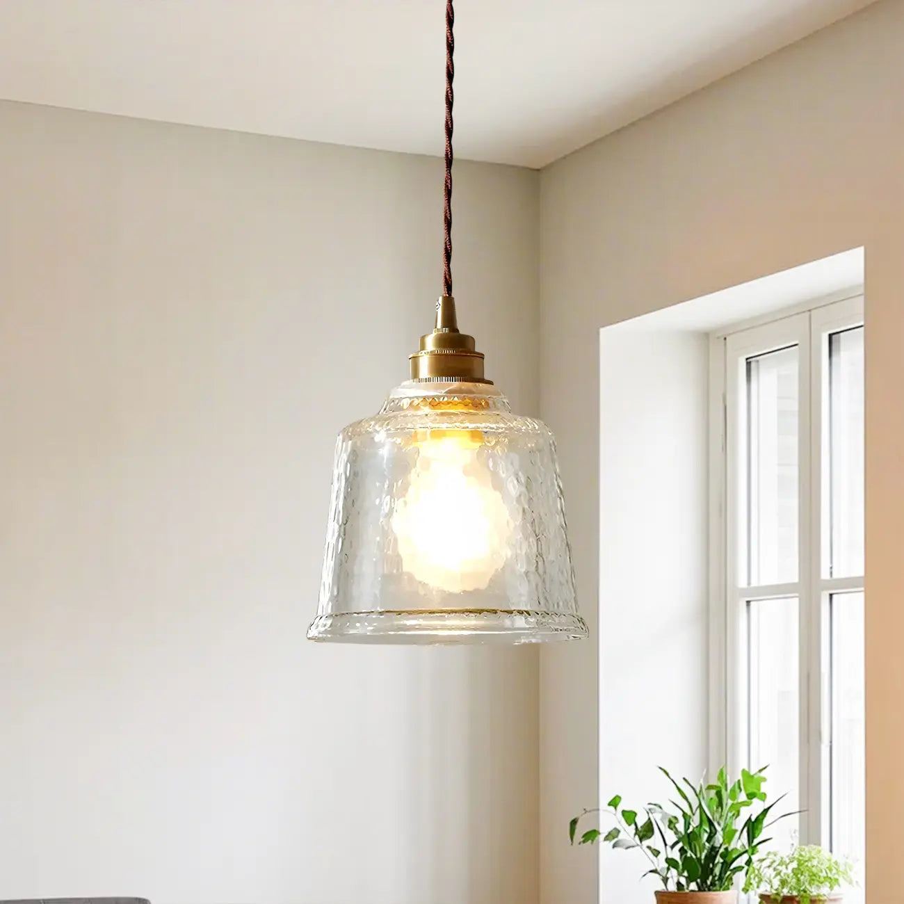 Suspension élégante en laiton et verre transparent avec cloche