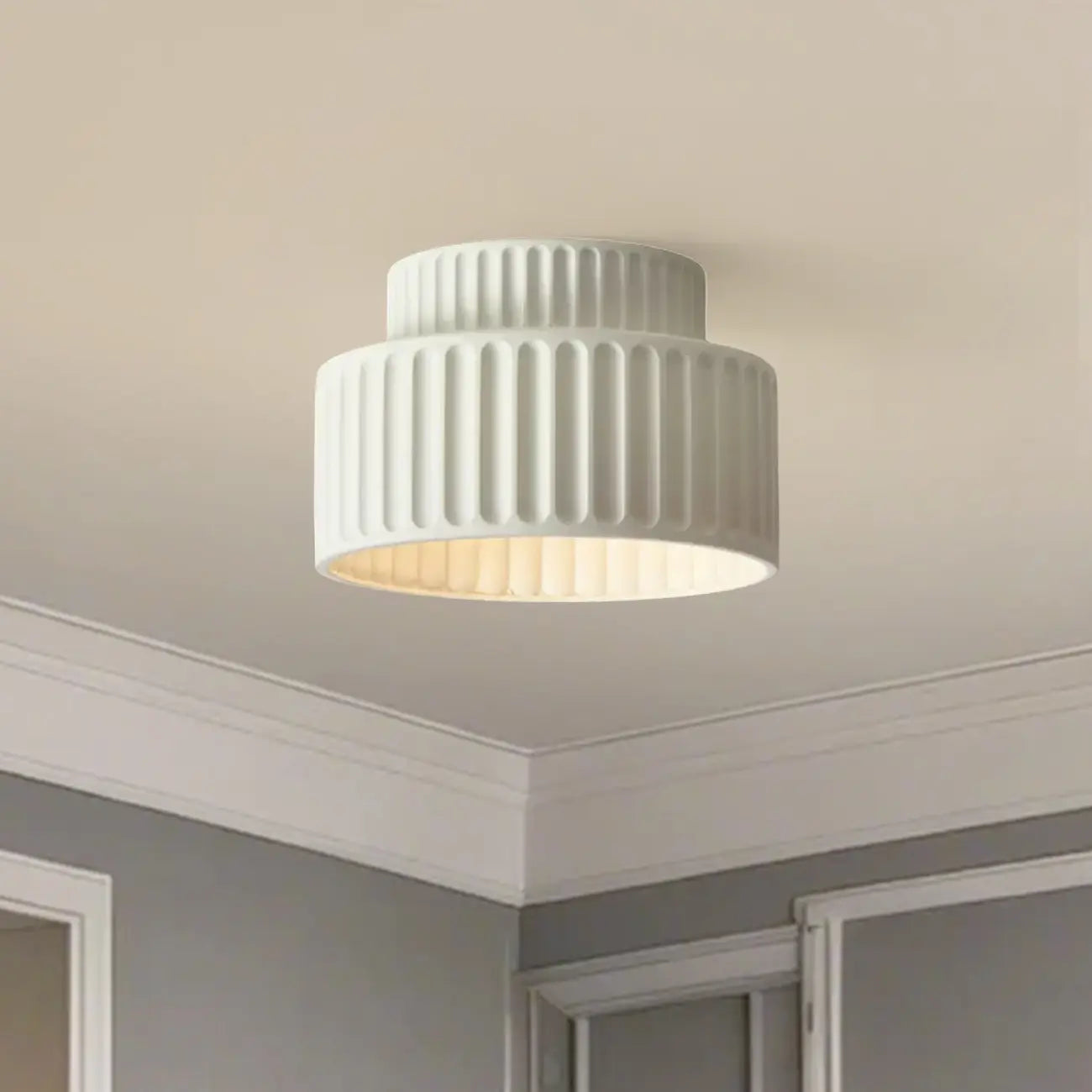 Plafonnier semi-encastré cylindrique moderne avec abat-jour en plastique
