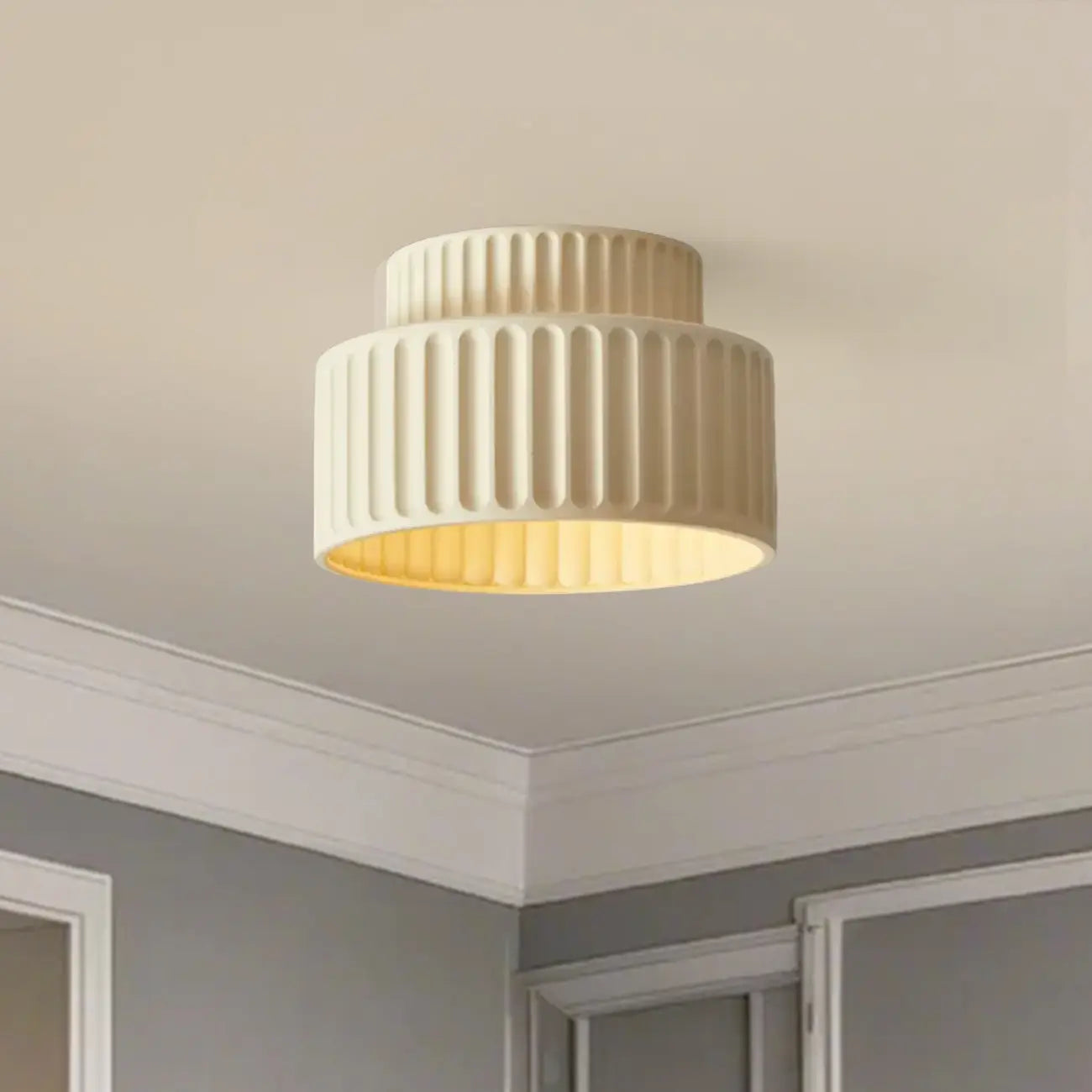 Plafonnier semi-encastré cylindrique moderne avec abat-jour en plastique