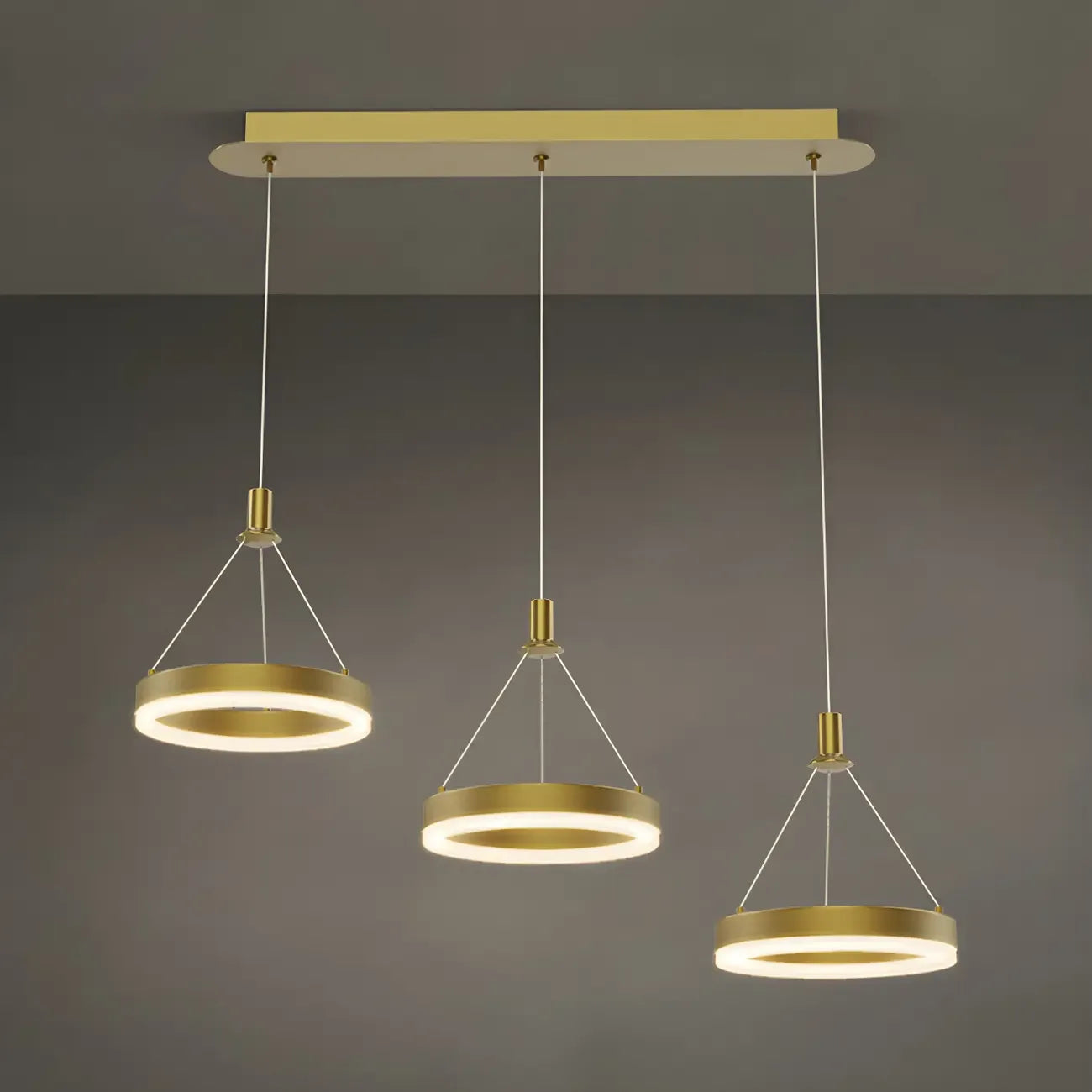 Suspension géométrique à 3 lumières LED en laiton pour îlot de cuisine