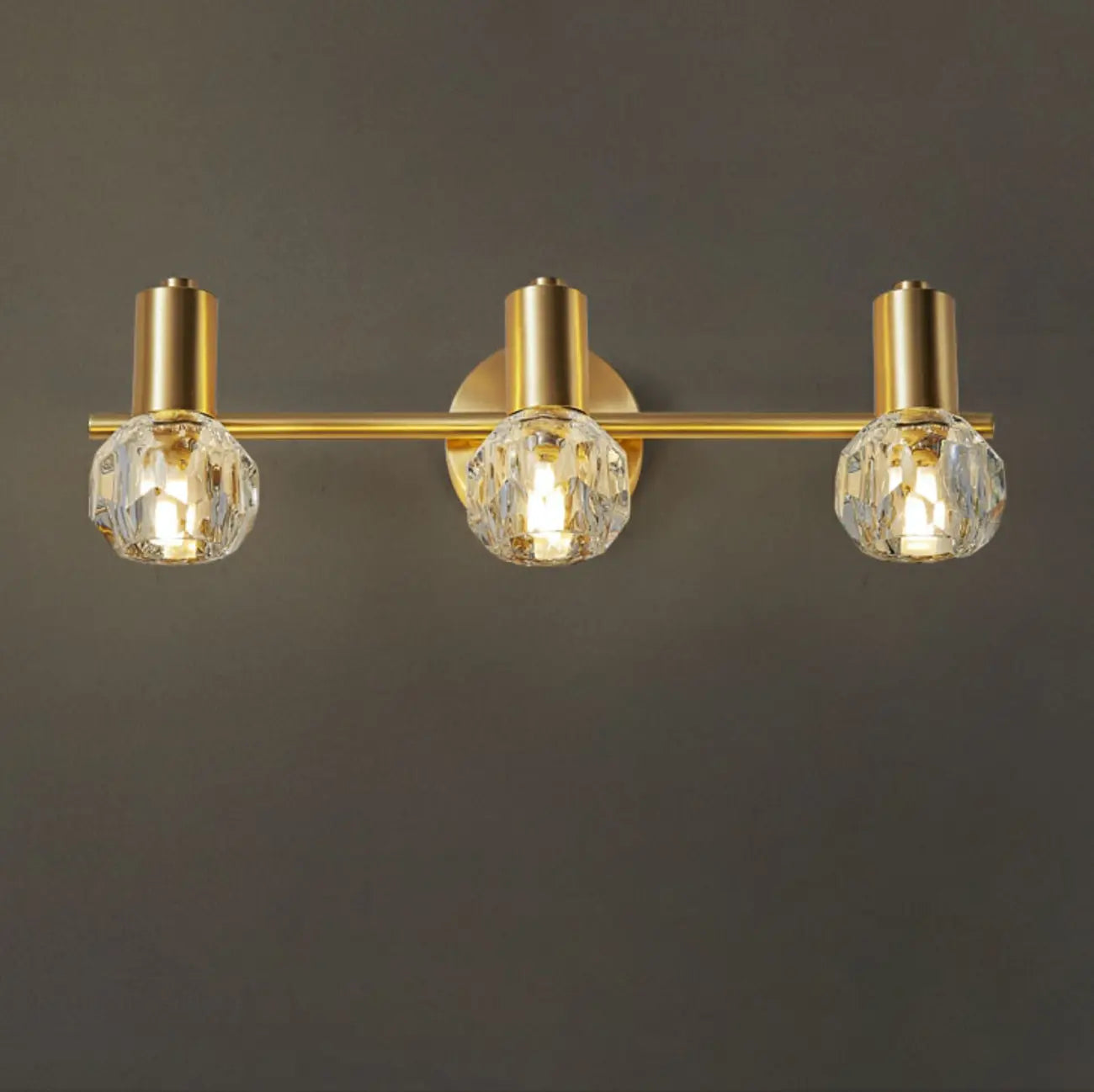 Lampada da bagno a 3 luci in cristallo dorato moderno