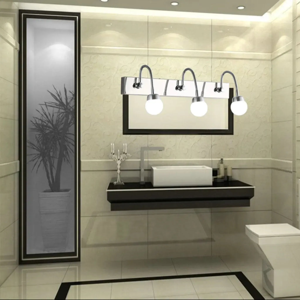 Applique da bagno moderna a 3 luci in argento con LED dimmerabili