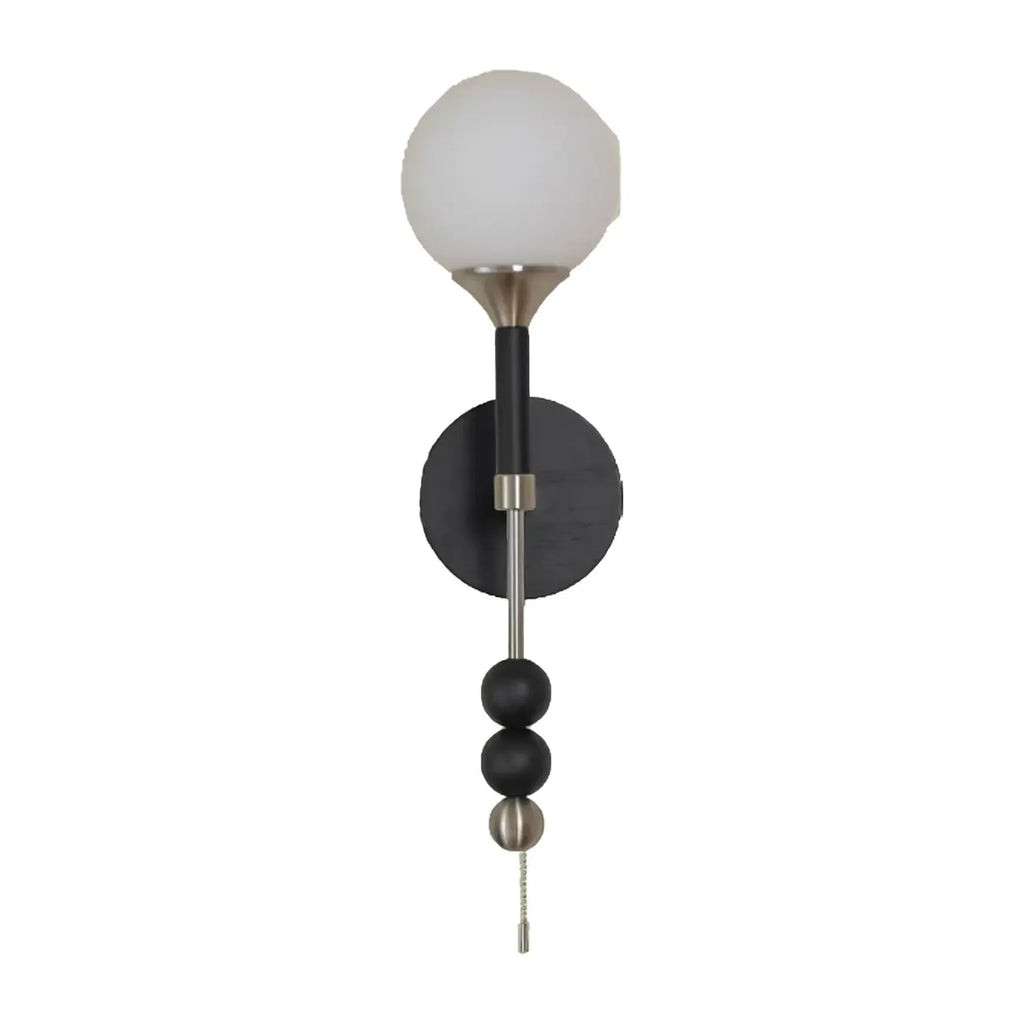 Applique murale moderne noire à globe avec abat-jour en verre blanc