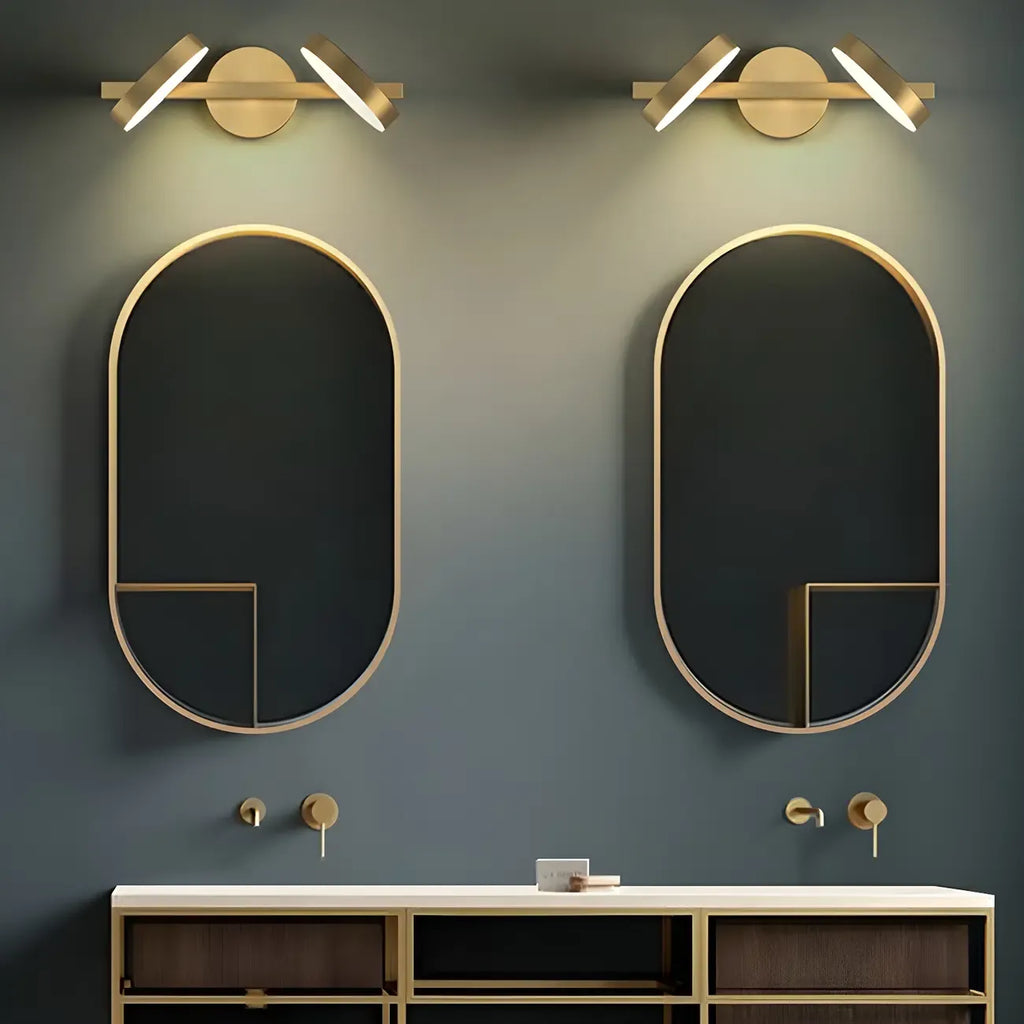 Applique murale minimaliste en métal avec LED pour la décoration de salle de bain