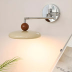 Applique murale moderne beige à abat-jour rond et bras articulé argenté