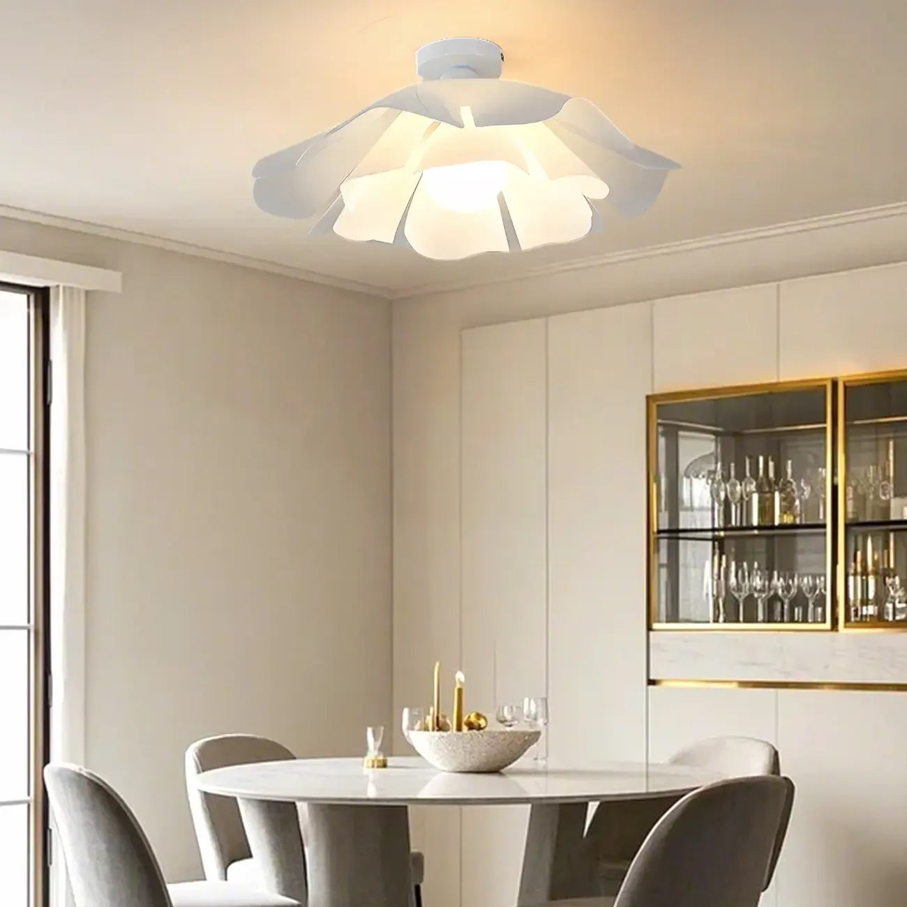 Plafonnier semi-encastré LED élégant à motif floral pour chambre