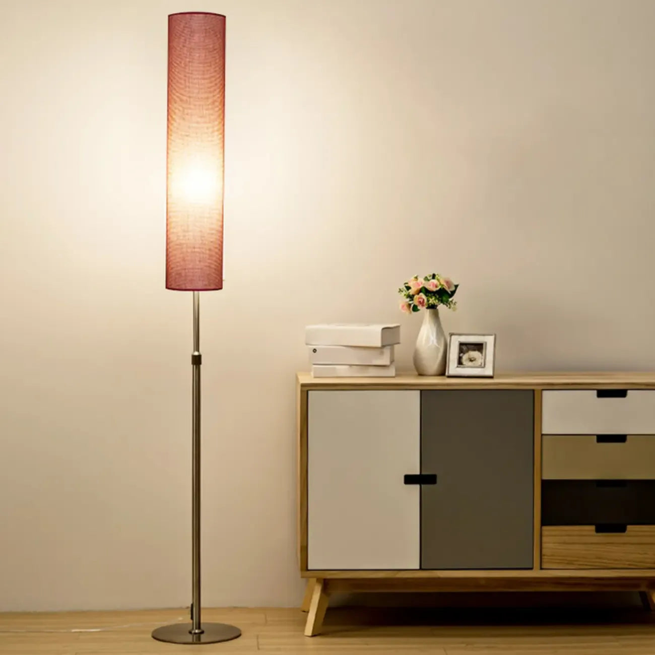 Lampadaires LED en métal HomeyFad 73 pour l'éclairage du salon