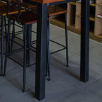 Tables de bar rectangulaires à 4 pieds en bois brun industriel et fer noir