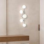 Lampada da bagno moderna a 5 luci in resina bianca con globi
