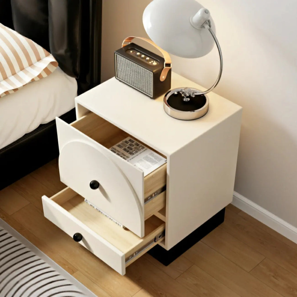 Comodino moderno in legno bianco sporco a 2 cassetti