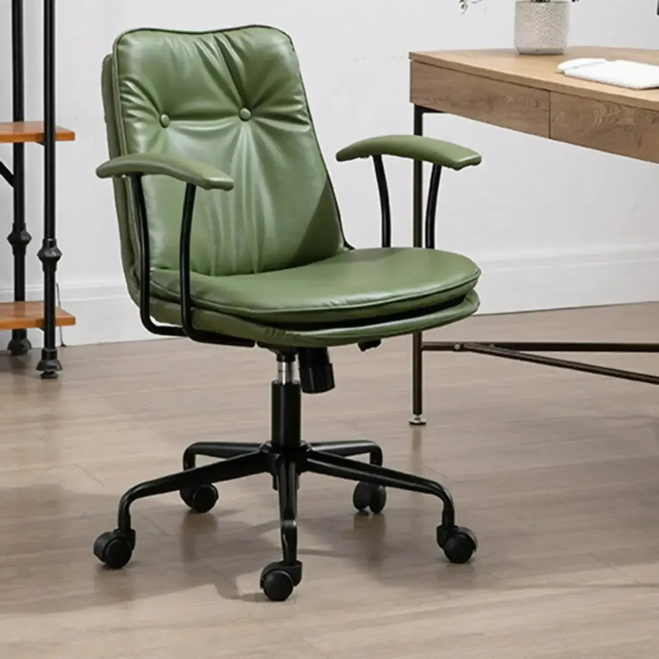 Fauteuil de bureau pivotant réglable en cuir vert armée moderne