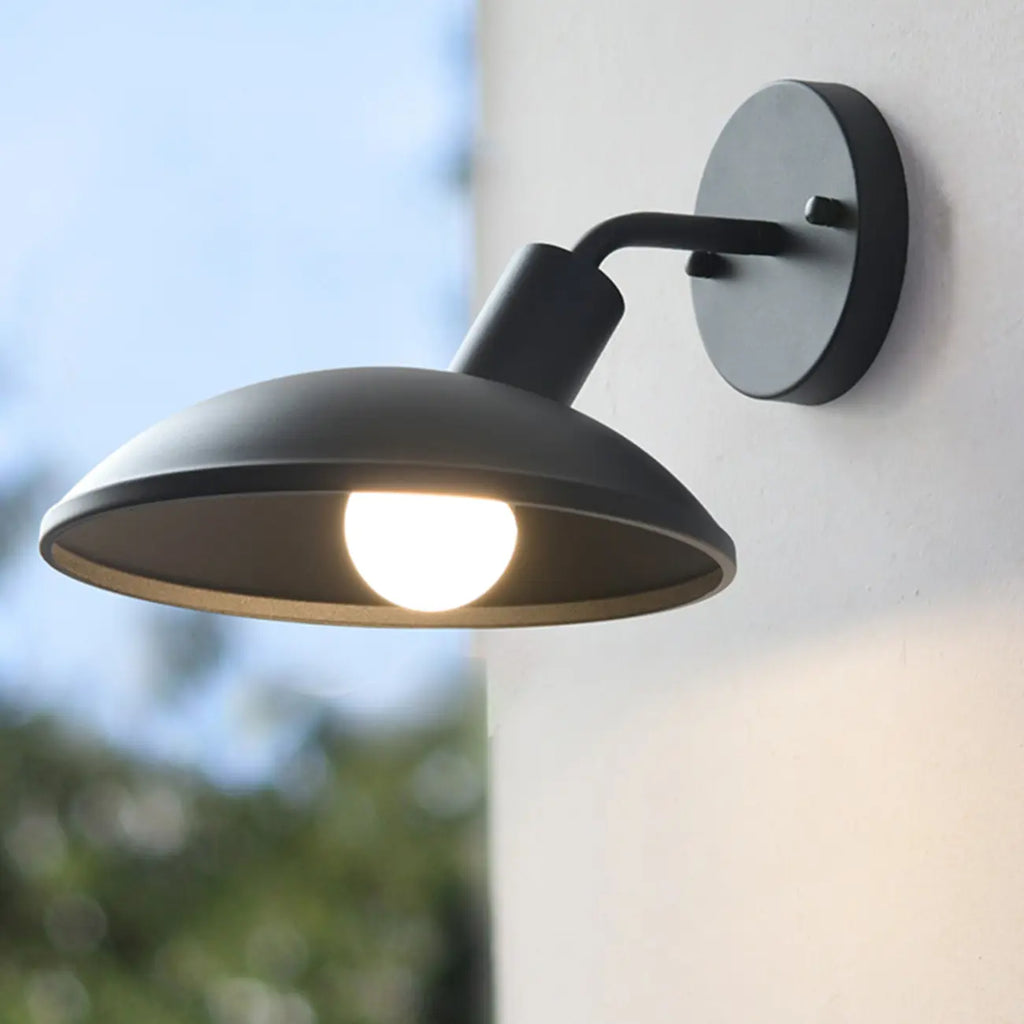 Mini applique murale extérieure moderne en métal noir à LED