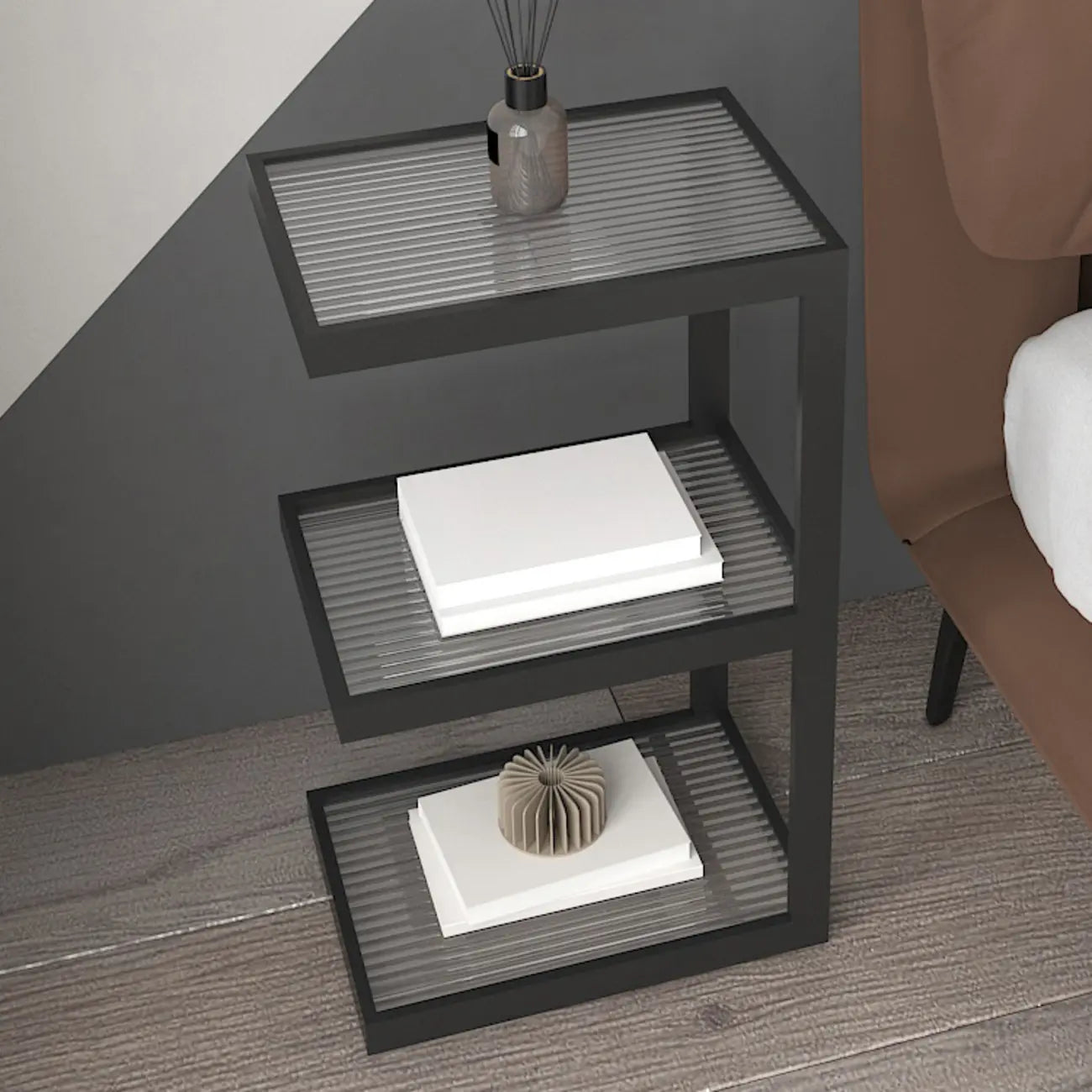 Table de chevet extra haute, simple, avec plateau en verre et trois étagères en acier