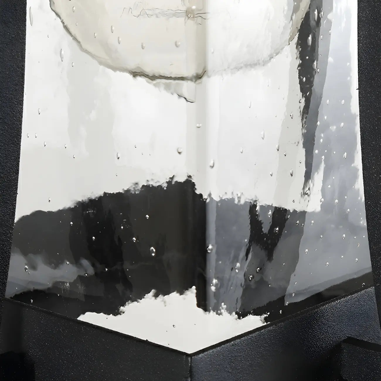 Lanterne murale extérieure géométrique industrielle en métal et verre