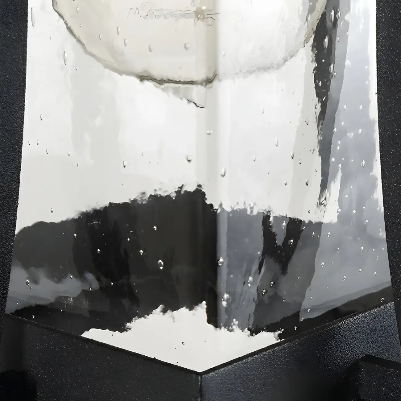 Lanterne murale extérieure géométrique industrielle en métal et verre